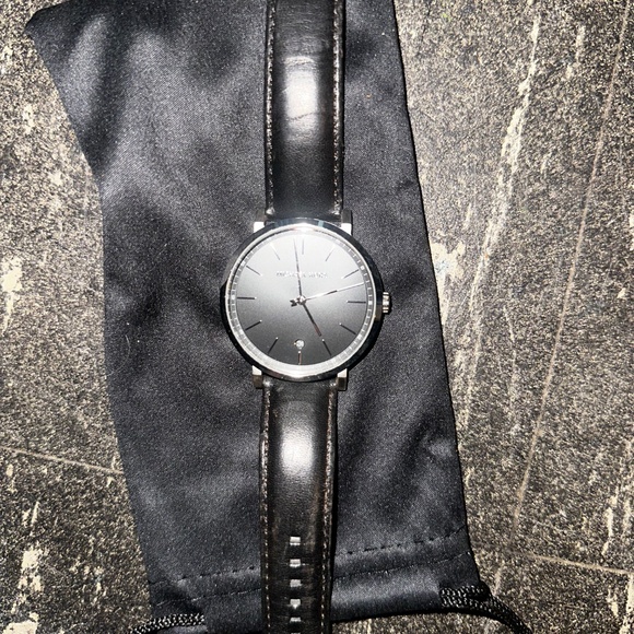 Men’s Watch - Picture 2 of 2